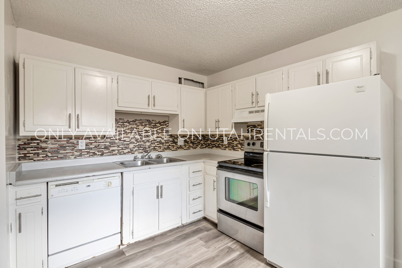 Springville Condo: 539 Swenson Ave