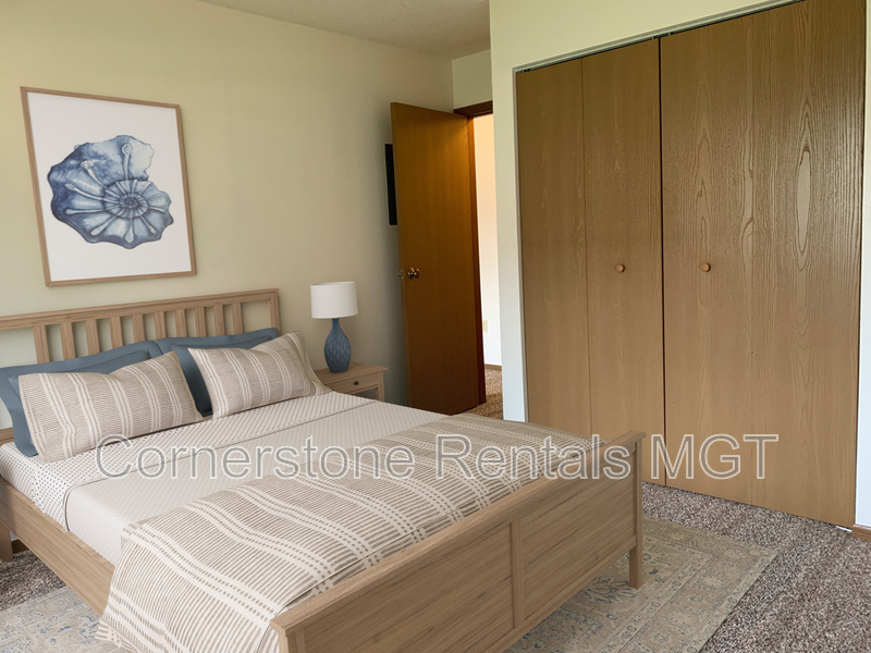 West Fargo House: 1415 14th Ave E