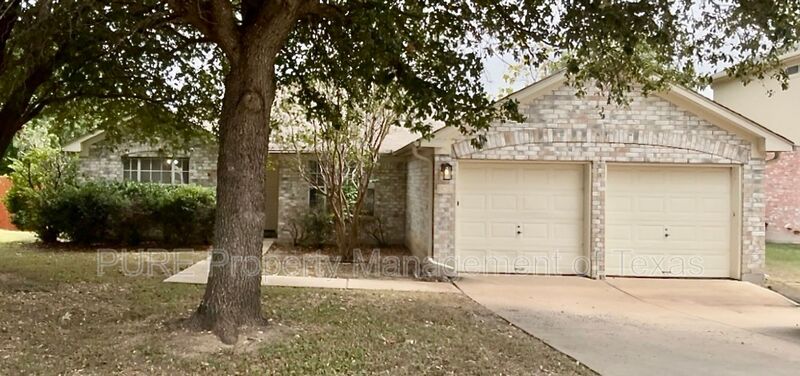Round Rock House: 1313 Terra St.