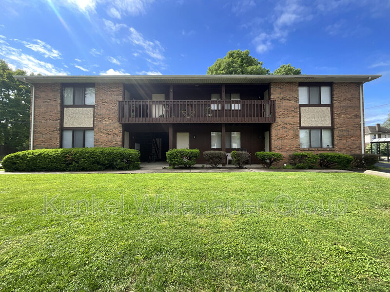 Unit 1
Belleville Condo: 9519 West Main Street