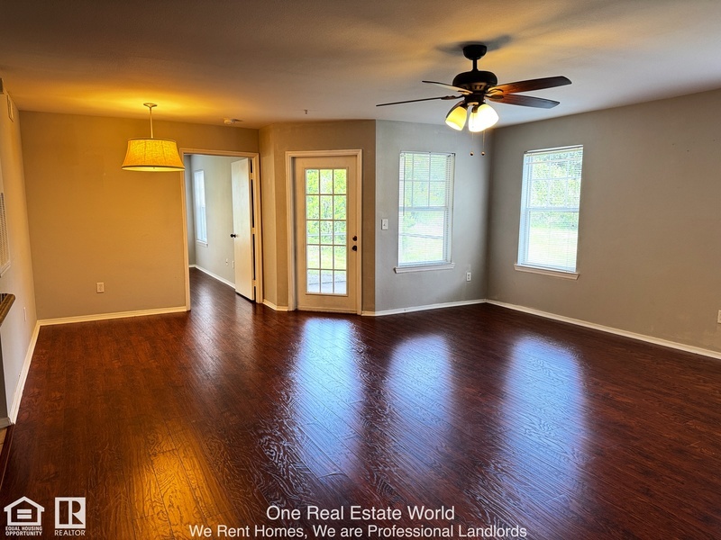 Longwood Condo: 425 Summit Ridge Place