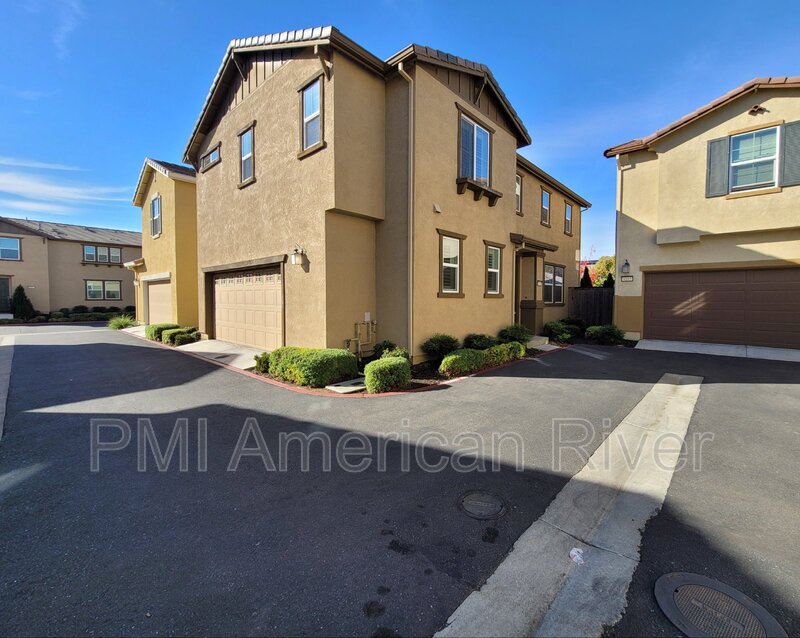 Elk Grove House: 8183 Kramer Ranch Lane