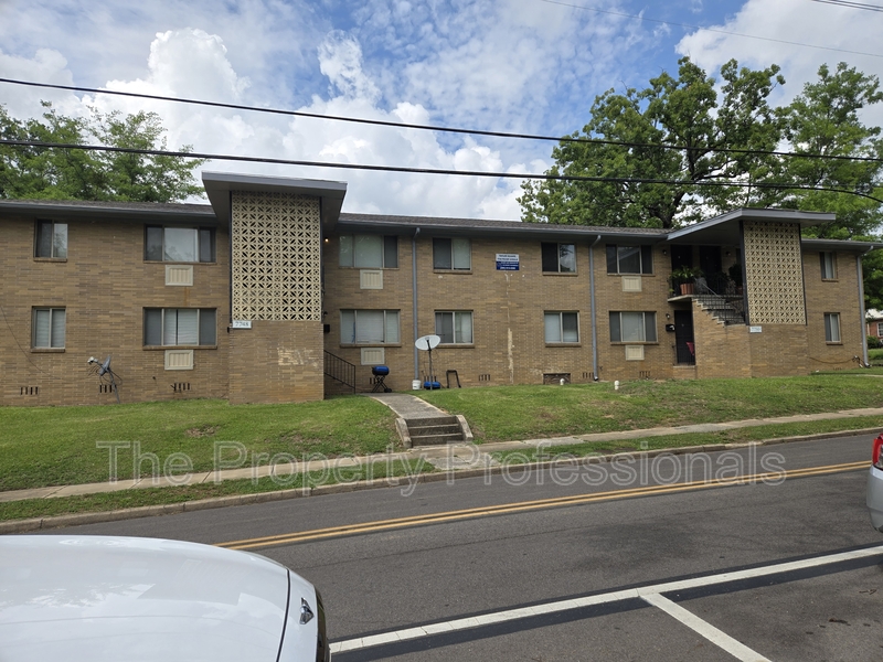 Birmingham House: 7750 Rugby Avenue