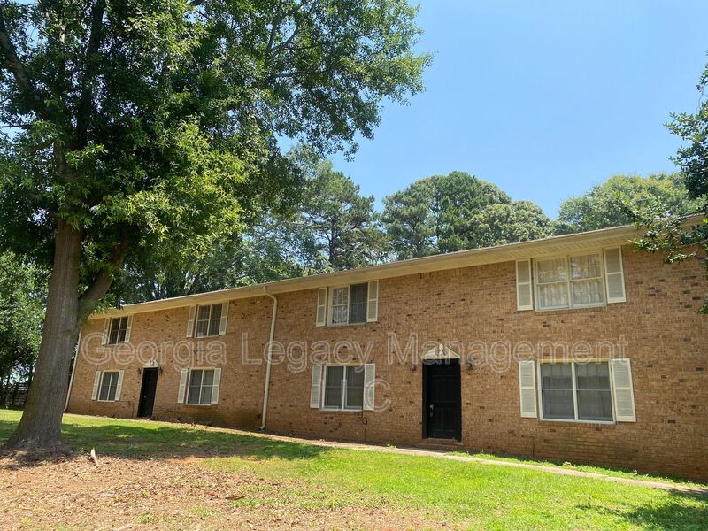 Jefferson House: 272 Lawrenceville St