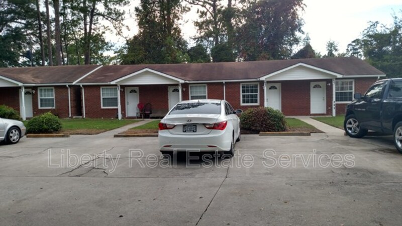 Hinesville Condo: 127 Rolland St