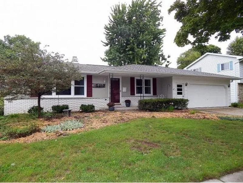 Appleton House: 2517 North Kirkland Court