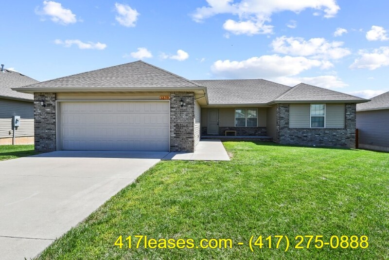 Republic House: 1338 S Marseilles Ave