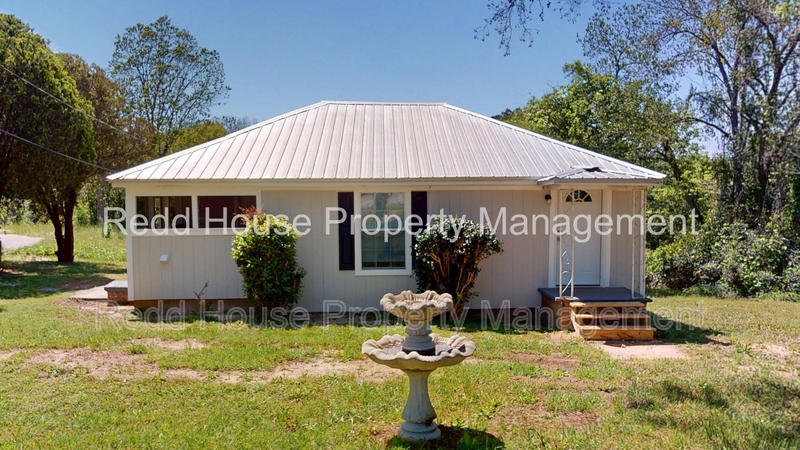 New Brockton House: 103 Watkins Street