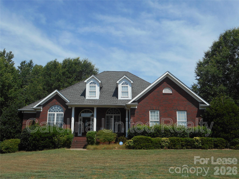 Matthews House: 3088 Ancestry Cir