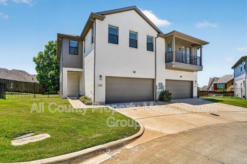 Fort Worth Condo: 6330 Oakbend Circle