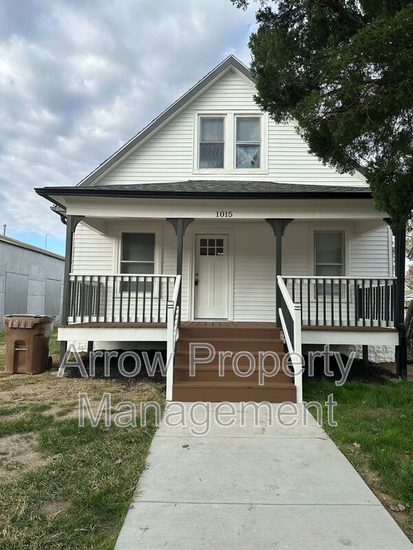 Lincoln House: 1015 North 8th Street