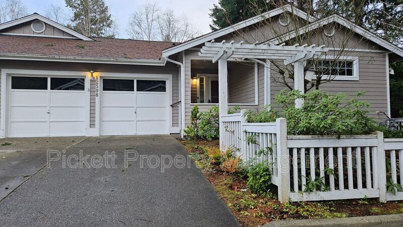 Silverdale Condo: 12596 Deer Park Ln NW