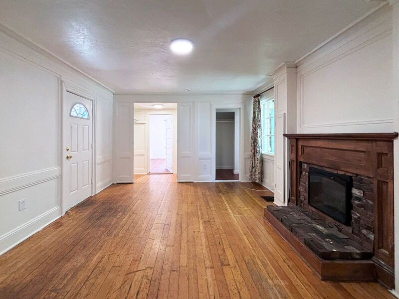 Photo 3 of rental home at 444 Blair Boulevard