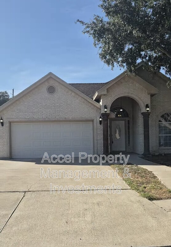 Pharr House: 4909 N. Cypress