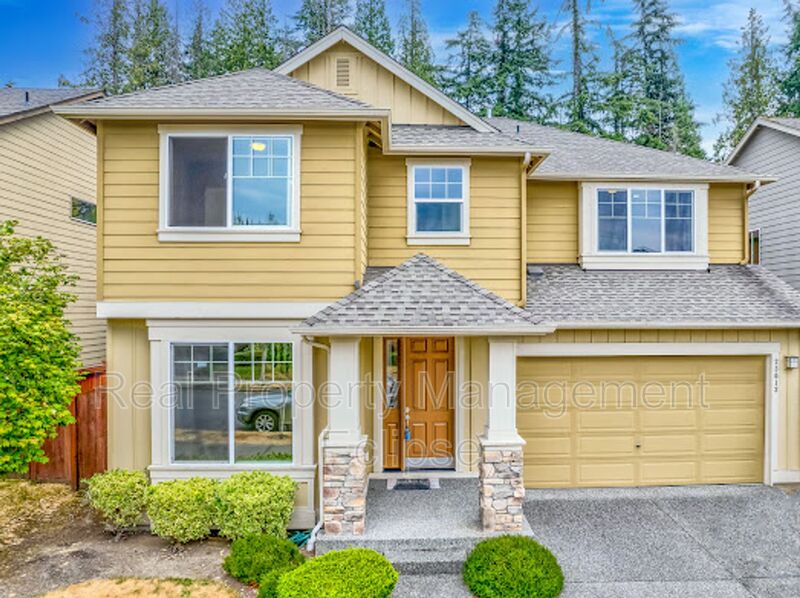 Bothell House: 23013 44th Dr SE