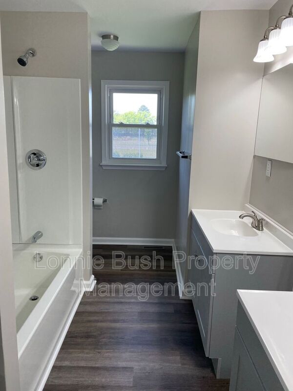 Beautiful 3 bedroom in Brighton! - Photo 11