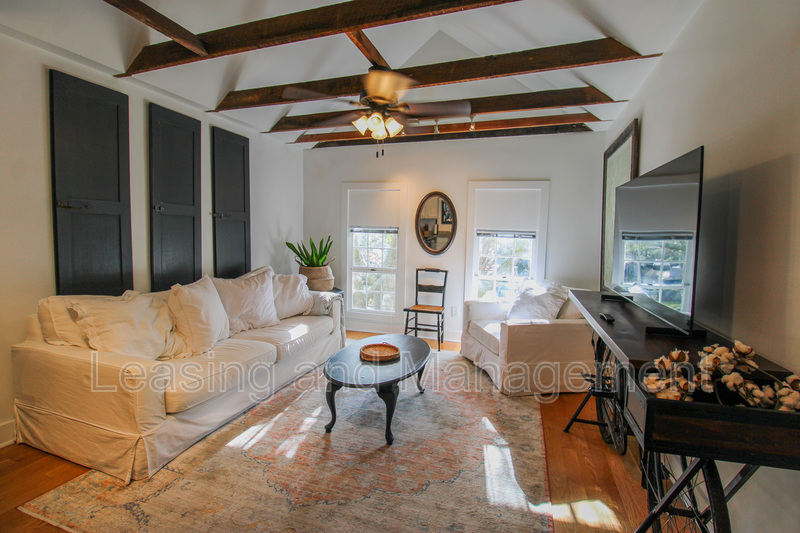 Charleston Condo: 52 Chapel Street