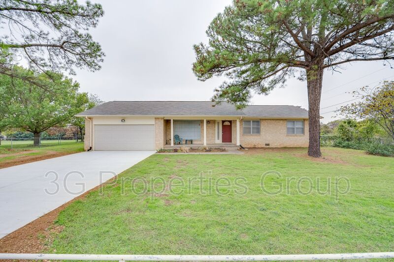 Request a Viewing for 1901 Simmons Road Tenant Turner