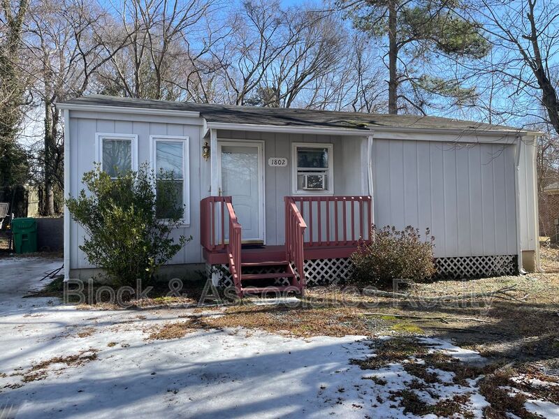 High Point House: 1802 Waldo St.