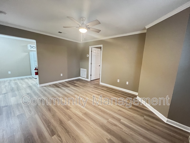 Baton Rouge Condo: 2150 N Sherwood Forest Dr