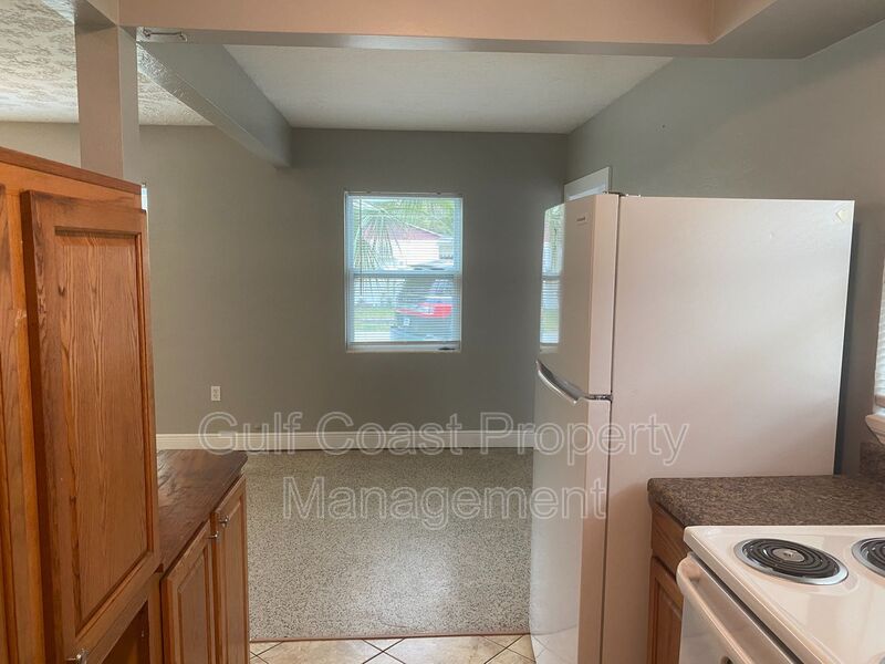 716 69th Avenue West Bradenton FL 34207 - Photo 5