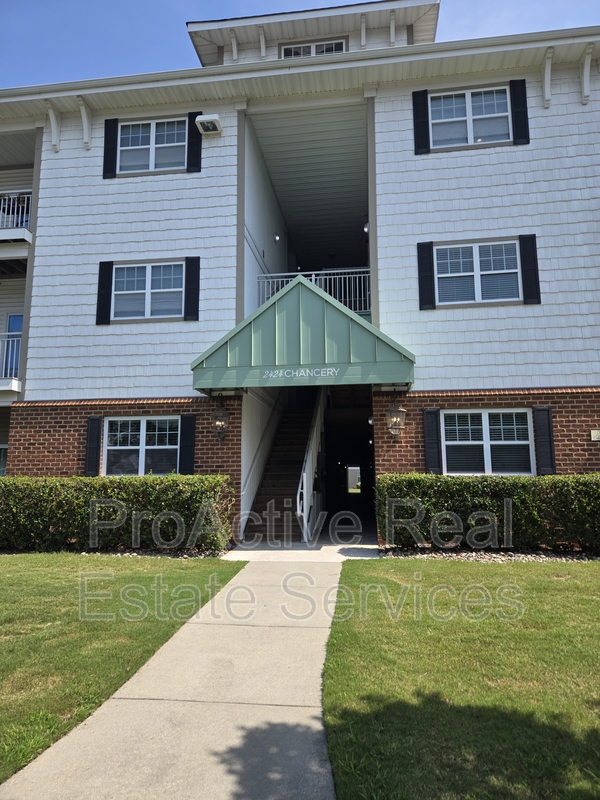 Chesapeake Condo: 2424 Chancery Ln