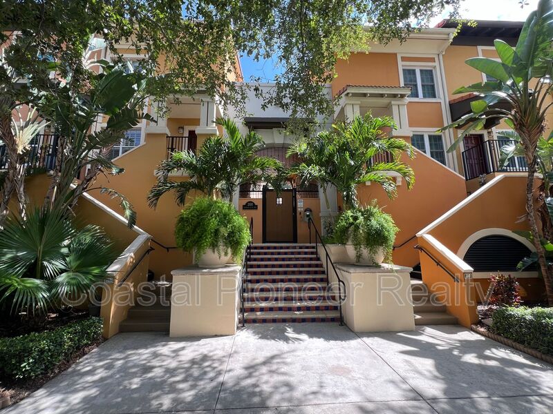 St. Petersburg Condo: 200 4th Ave S