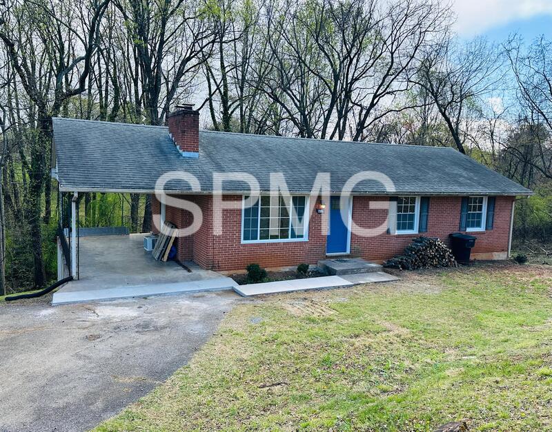 Vinton House: 612 Landfair Drive