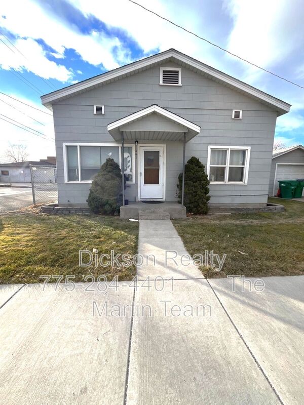 Sparks House: 241 5th Street