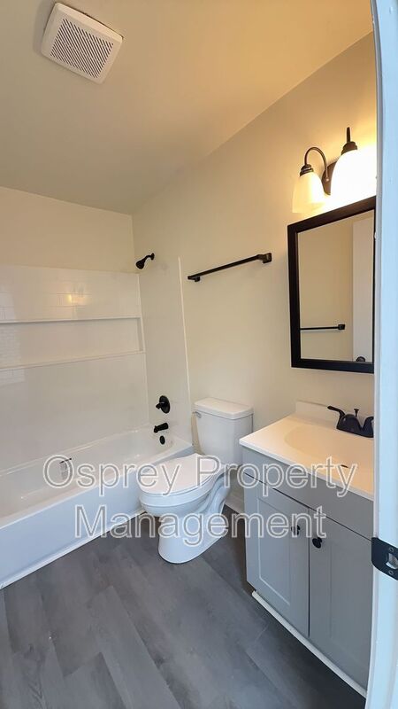 Charming 2-Bedroom Apartment in Norfolk! - Photo 13