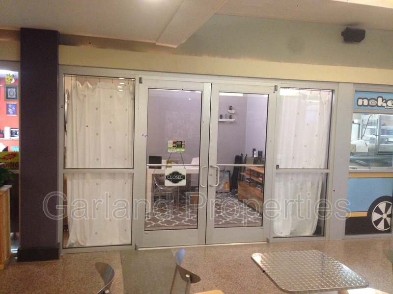 Roanoke House: 16 West Church Ave