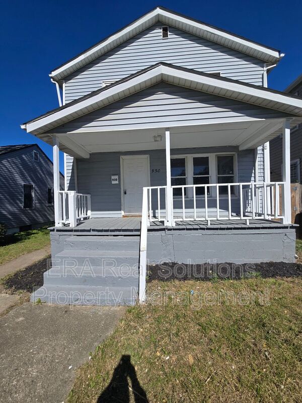 COLUMBUS House: 930 E 15TH AVENUE