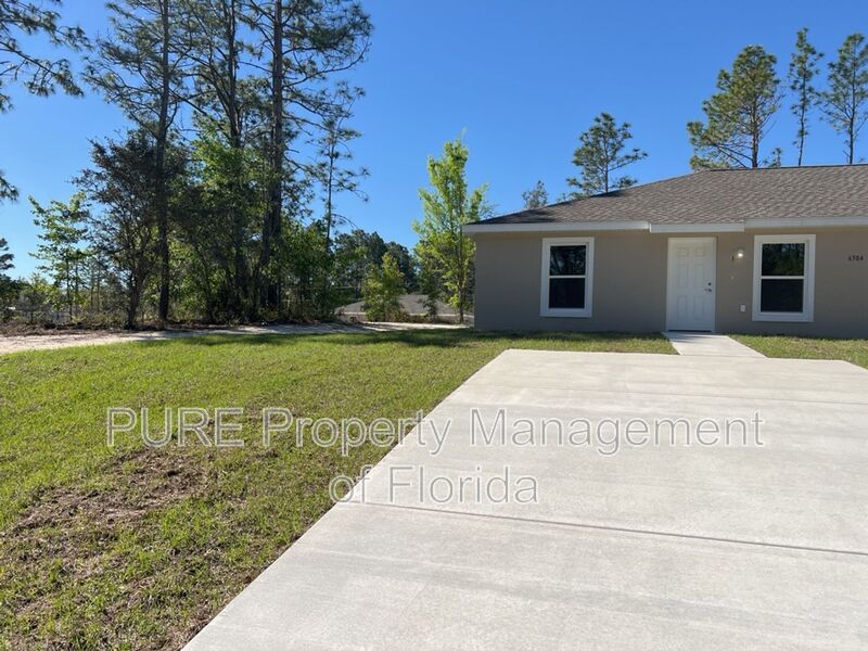 Ocala House: 6504 SW 140th Place Road