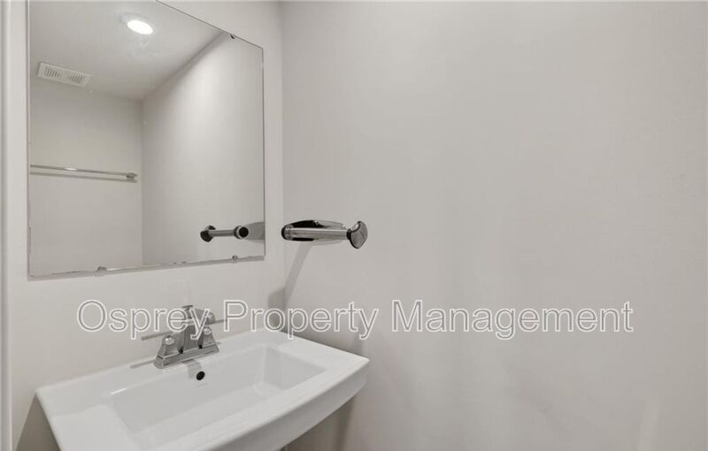 Spacious 3-Bedroom Townhome in Norfolk!  - Photo 12
