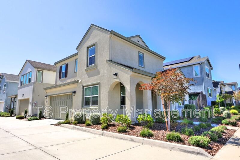 Folsom House: 3217 Sunny Gate Ln