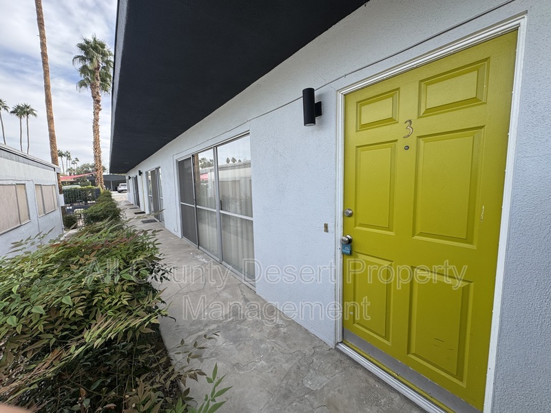 Palm Desert Condo: 46075 Ocotillo Drive