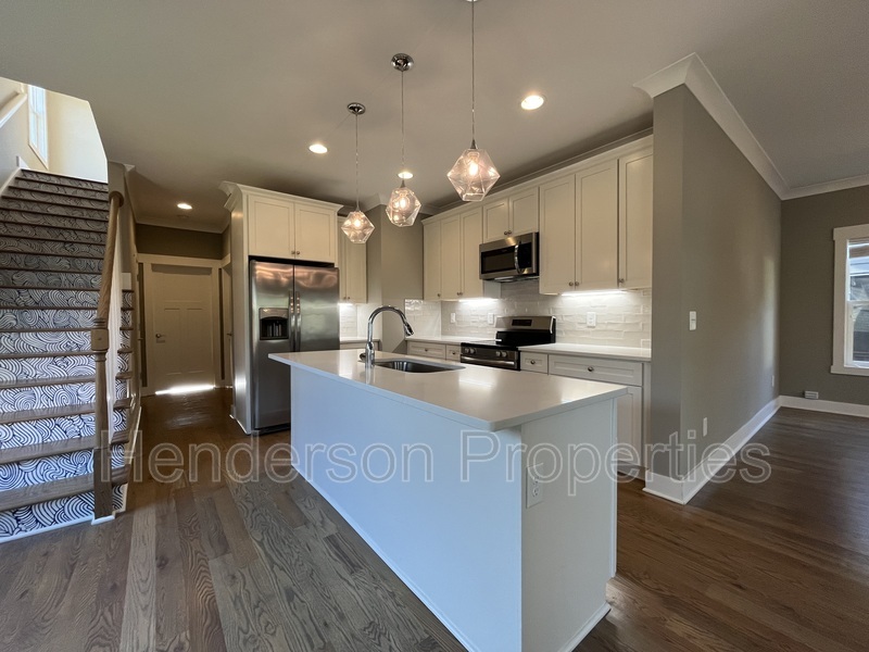 Charlotte House: 705 Baldwin Avenue