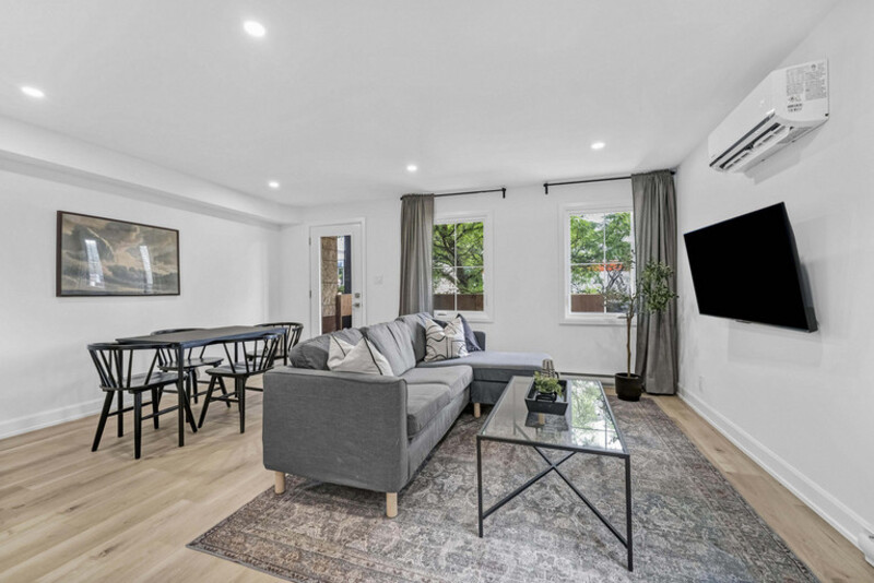 Ottawa House: 885 Somerset Street West