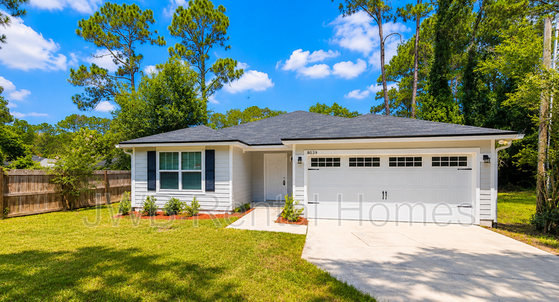 Jacksonville House: 8039 Vining St