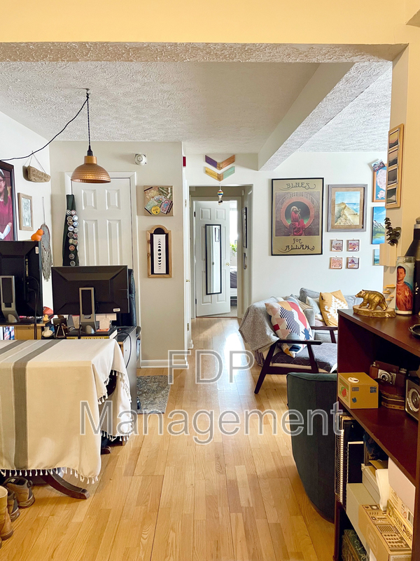 Rochester House: 610 East Avenue