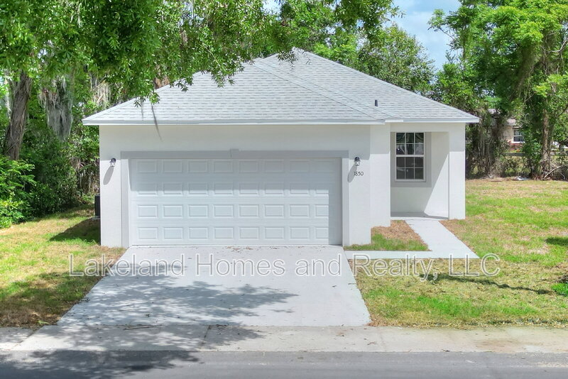 Bartow House: 1850 Martin Luther King Junior Boulevard
