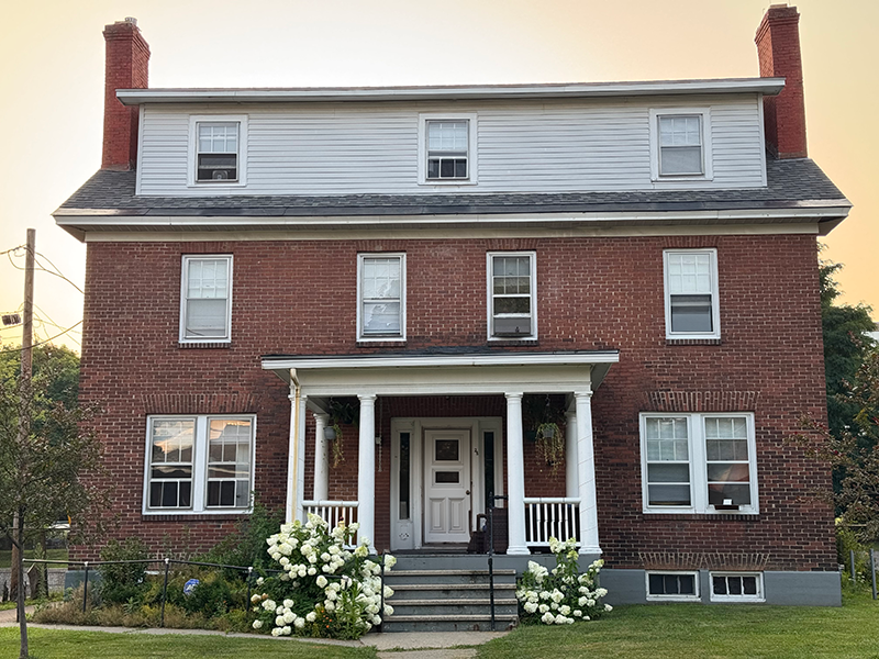 Burlington Condo: 28 South Williams Street - 1N