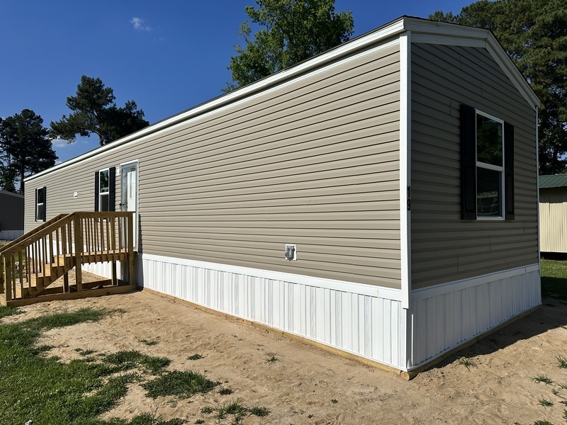 Lumberton House: 3525 E. Elizabethtown Rd.