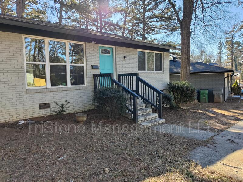 Charlotte Condo: 3106 Erskine Drive - 1
