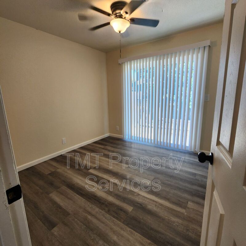 Sacramento House: 1200 Wayland Avenue