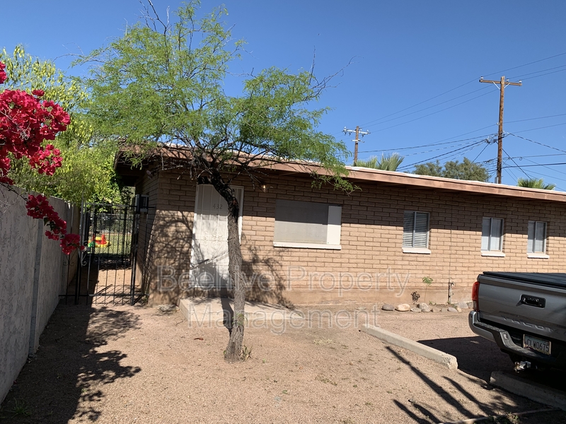 Mesa House: 432 E Kimball Ave