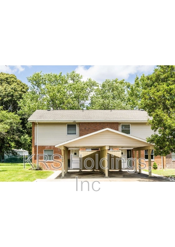 Elizabeth City Townhome: 210 Albatross Street