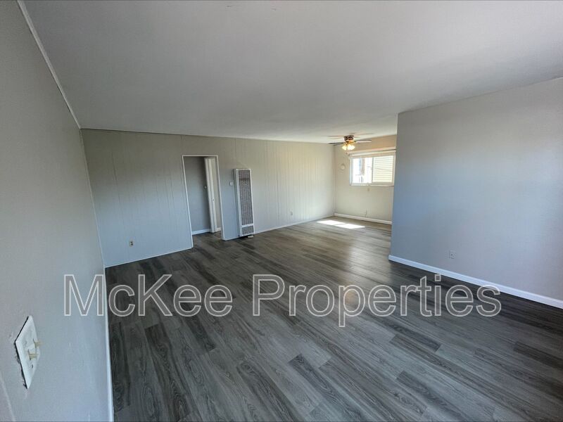 San Diego House: 816 1/2 Diamond Street