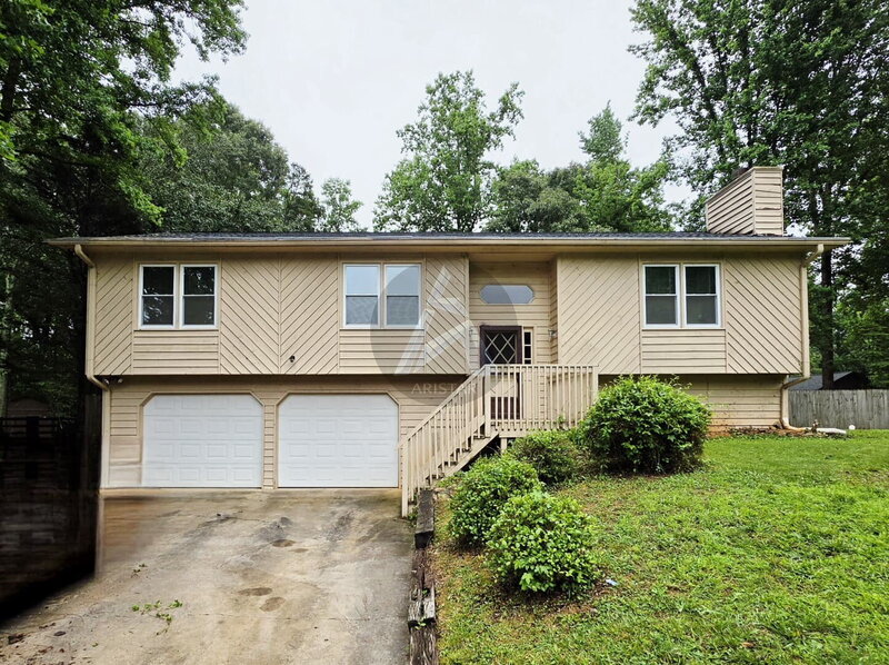 Acworth House: 2503 New Mill Ct