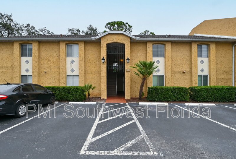 Sarasota Condo: 1919 Toucan Way